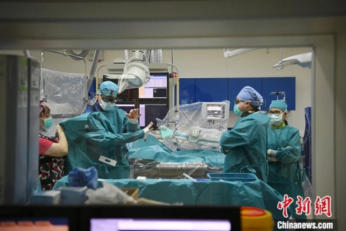 意大利医生逆行中国行医记：这里的患者需要我